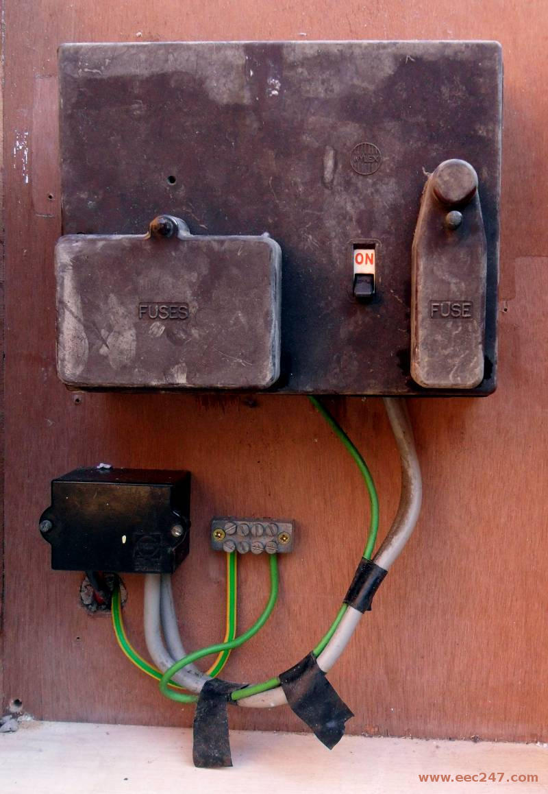 Original fusebox from 1976