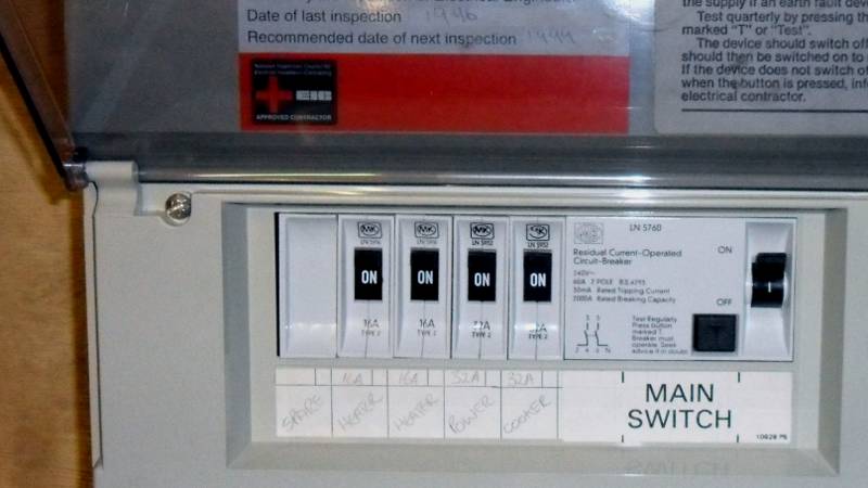 A late 1970s / early 1980s consumer unit where an RCD is used as the main switch